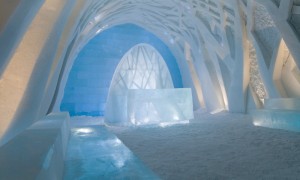 見ているだけでヒンヤリ！氷で造られたスウェーデンのアイスホテル