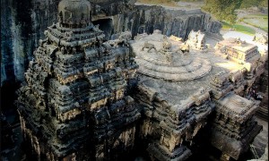 冒険心が全開になる世界遺産『カイラーサ寺院とエローラ石窟群』